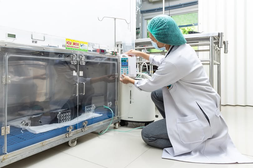 สัตวแพทย์ดูแลผู้ป่วยใน ICU Box